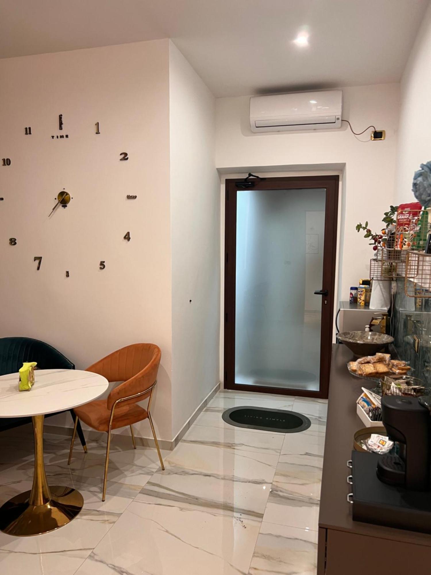 Handy Specus * Brindisi